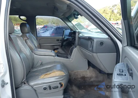 2005 Chevrolet Tahoe Z71 z USA, uszkodzony, nr VIN 1GNEC13T15R264055